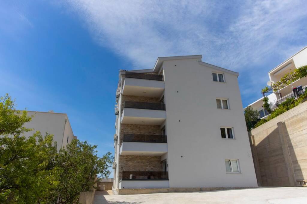 Apartments Ivica #7 Макарска Екстериор снимка